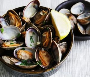 steamed mussels